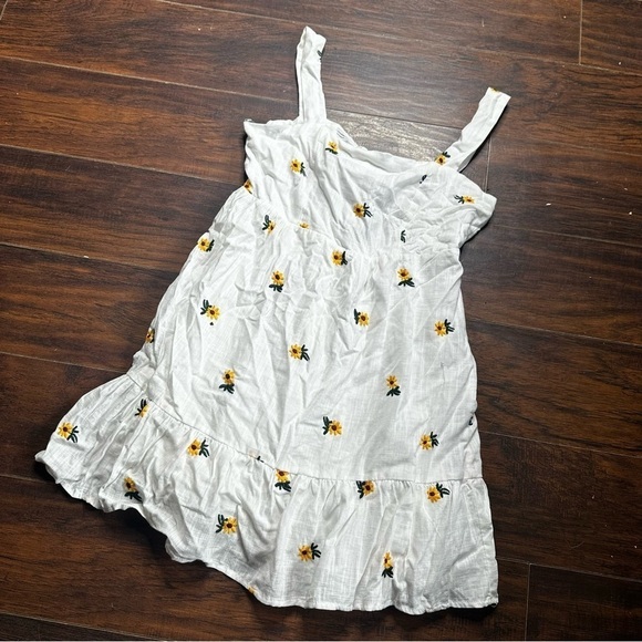 Rewind Tie Back Flower Embroidered Skater Dress - Picture 1 of 5